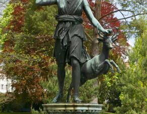 Statue of Diane at the Château de Fontainebleau