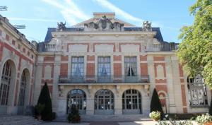 Façade d'un théâtre