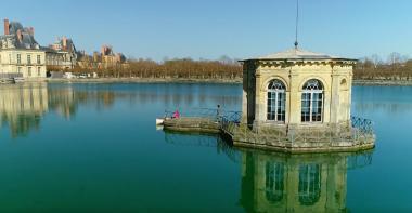 Le pavillon de l'étang au château de Fontainebleau 