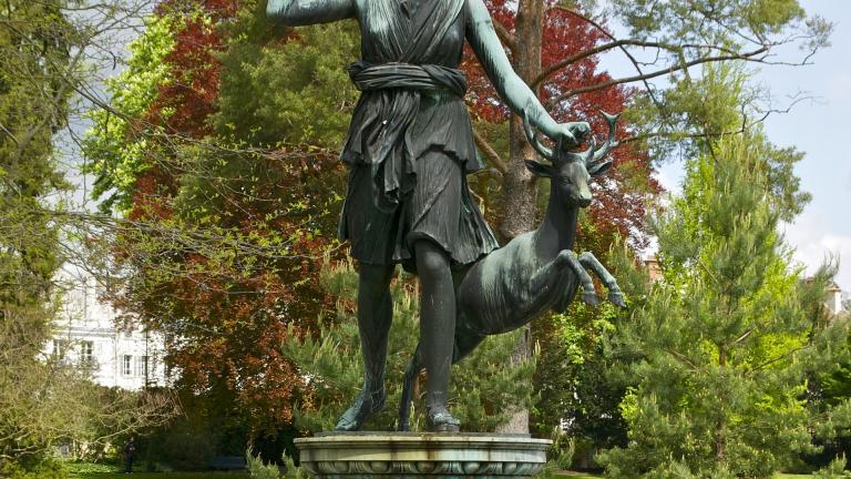 Statue of Diane at the Château de Fontainebleau